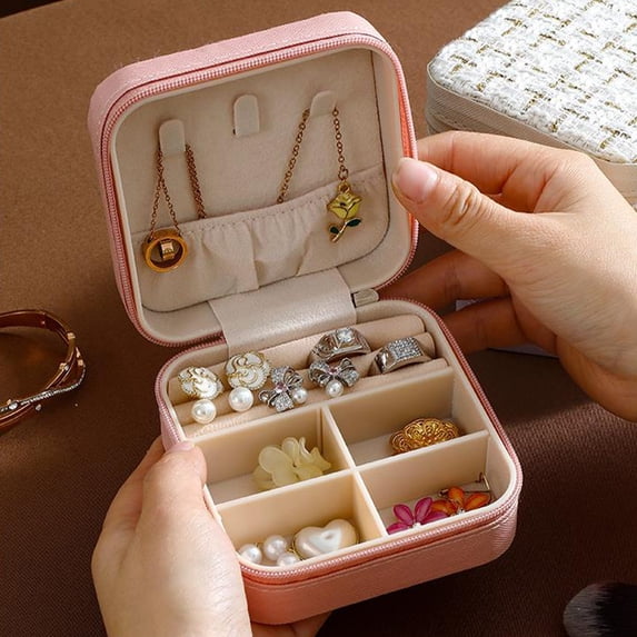 YIMWNYI Portable Jewelry Storage Box for Earrings and Rings, Stylish Leather Jewelry Organizer, Multi-Grid Travel Case, Compact and Lightweight, Perfect for Small Jewelry Accessories