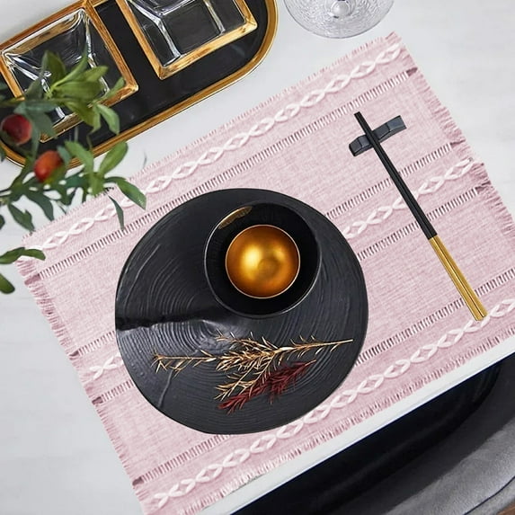 YIMWNYI Stylish Cotton and Linen Tassel Placemats, Insulated and Durable Table Mats, Heat-Resistant and Easy to Clean, Perfect for Daily Use, Parties, and Special Occasions