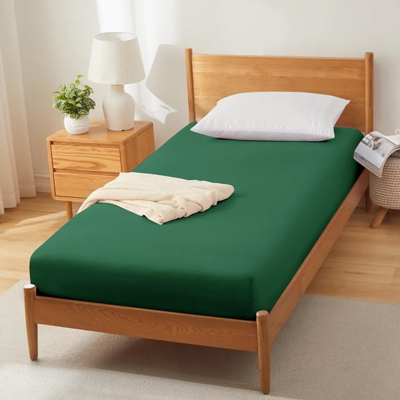 YISIGE-1Pcs Green Cot Sheets 31" x 75" - 1800 Thread Count Cot Microfiber Fitted Sheets Only, Breathable & Soft Camper Bunk Fitted Bed Sheet Fit for Narrow Twin RV Bunk Guest Bed Matress