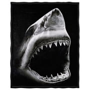 YISUEMI 50x60 inches Blanket Throw Comfort Warmth Soft Plush Throw for Couch Shark Giant Shark