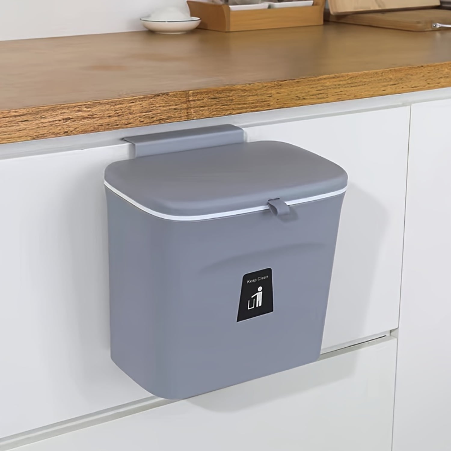 YIWUHOTXIAOHU Modern Wall-Mounted Trash Can With Lid - Sleek and ...