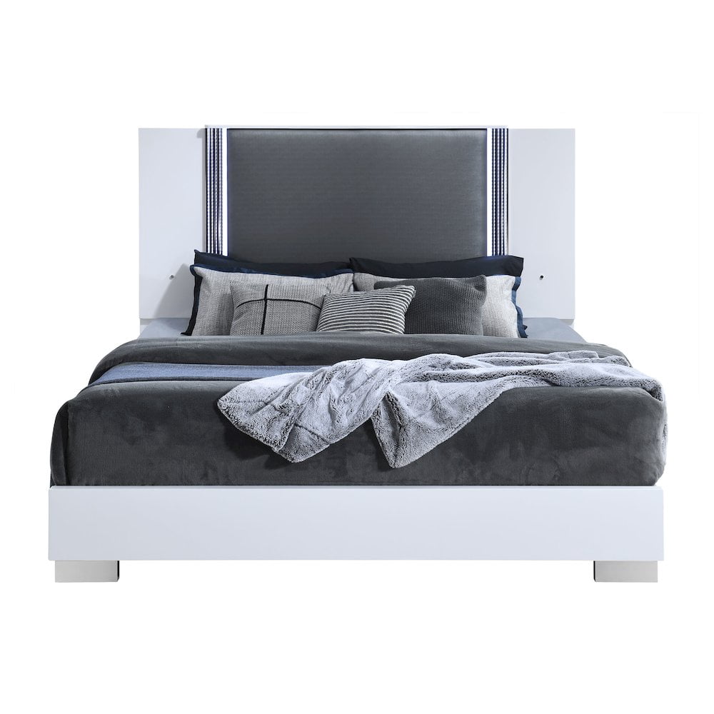 Global Furniture USA Modern Ylime Smooth White King Bed With Led Fully Slatted, White