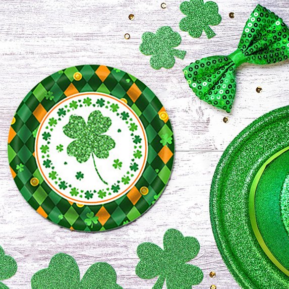 YMARPT St. Patrick's Day Tableware Set Party Supplies, Disposable Decorative Tableware for 10/24 Guests, St. Patrick's Day Party Theme Tableware Set
