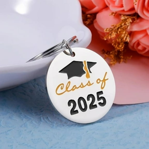 YOHAVEN 2025 Graduation Keychain Pendant, Student Graduation Gift from Teacher, Stainless Steel Metal Engraved Key Ring for Bag Backpack, Commemorative Keepsake for Graduate Celebration"