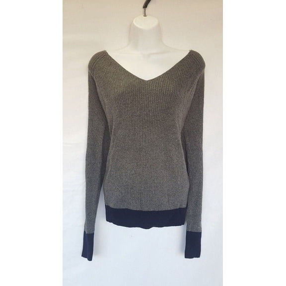YOON V-Neck Sweater w Asymmetrical Hem Grey Small  Medium  Large