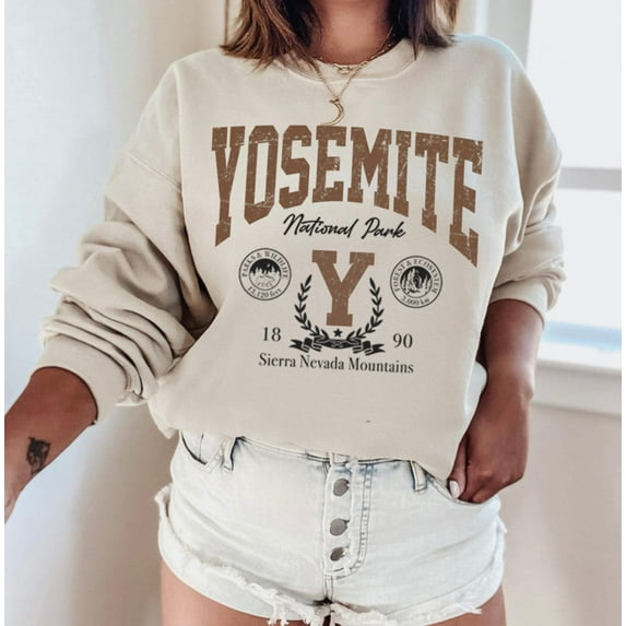 YOSEMITE Graphic Fleece Pullover