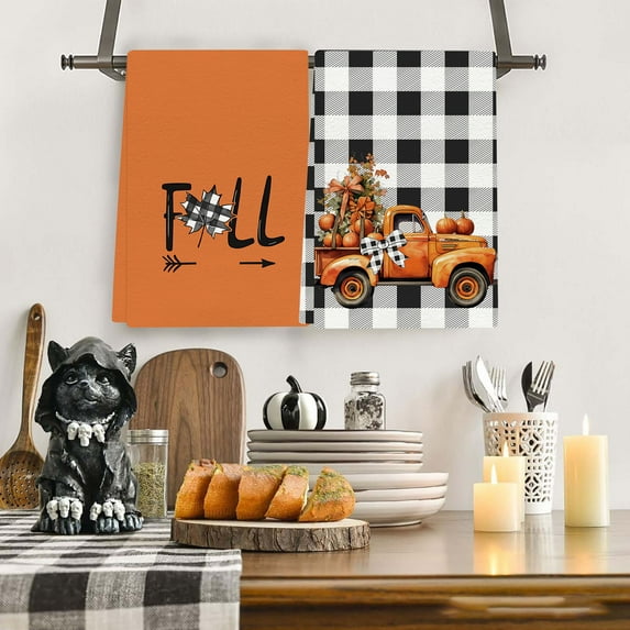 YOTQUSKI Fall Kitchen Towels, Pumpkin & Maple Leaf Autumn Dish Hand Towels for Thanksgiving Kitchen Decorative Absorbent Fast Drying Cloth for Bathroom Cooking