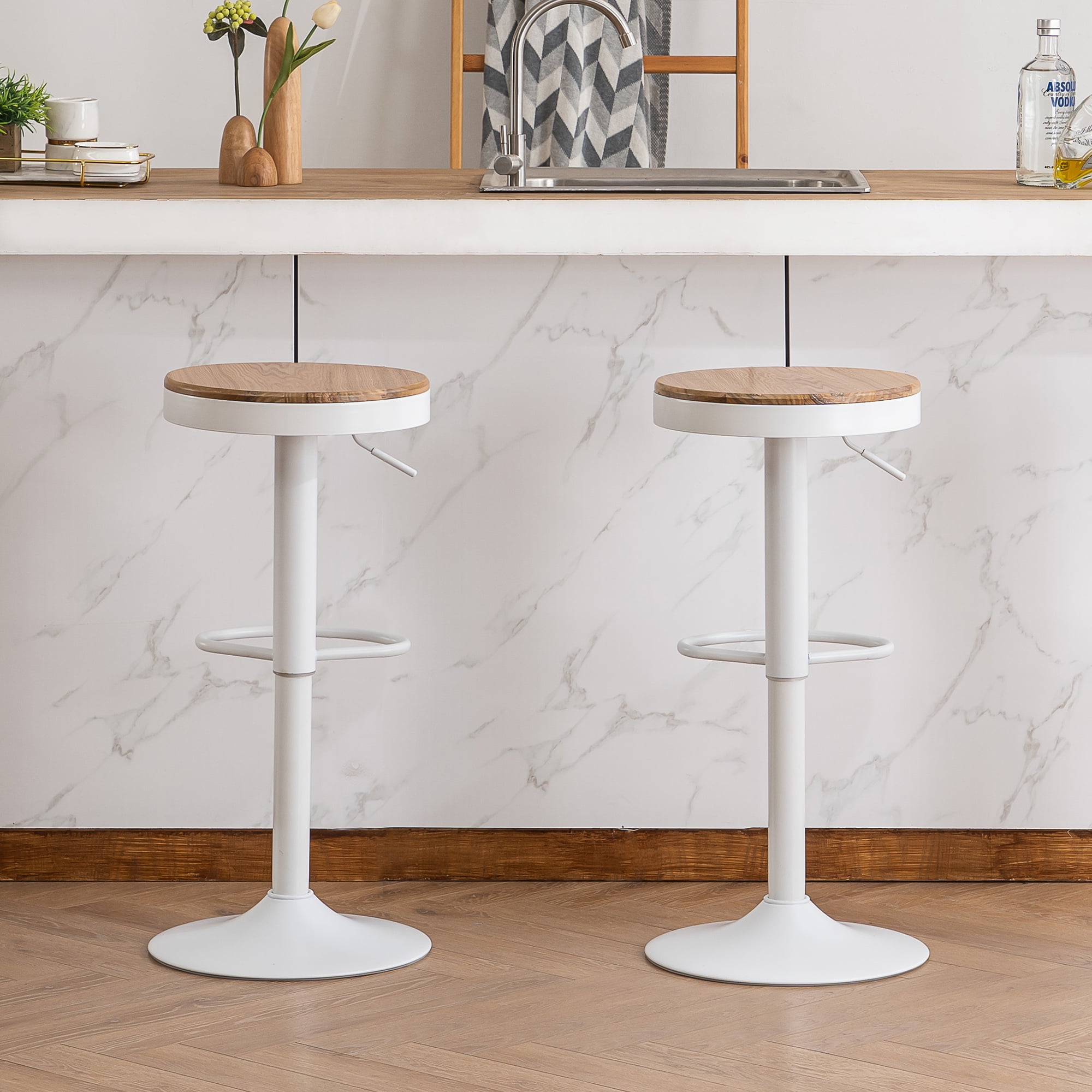 Round Bar Stool
