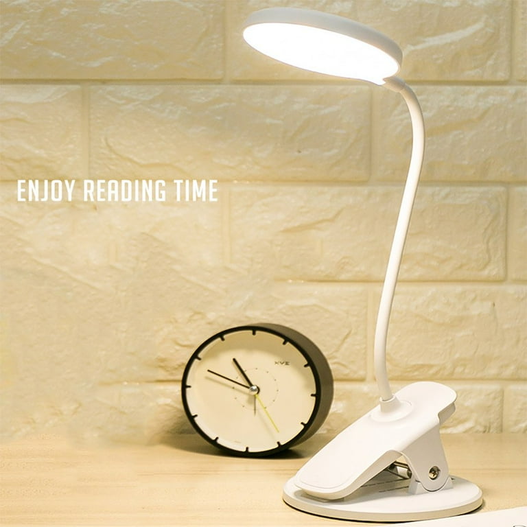 Touch sensitive lamp outlet