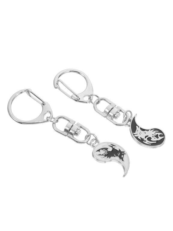 2Pcs White Metal Wolf Keychain Pendant Multipurpose for Keys and Backpack Charm