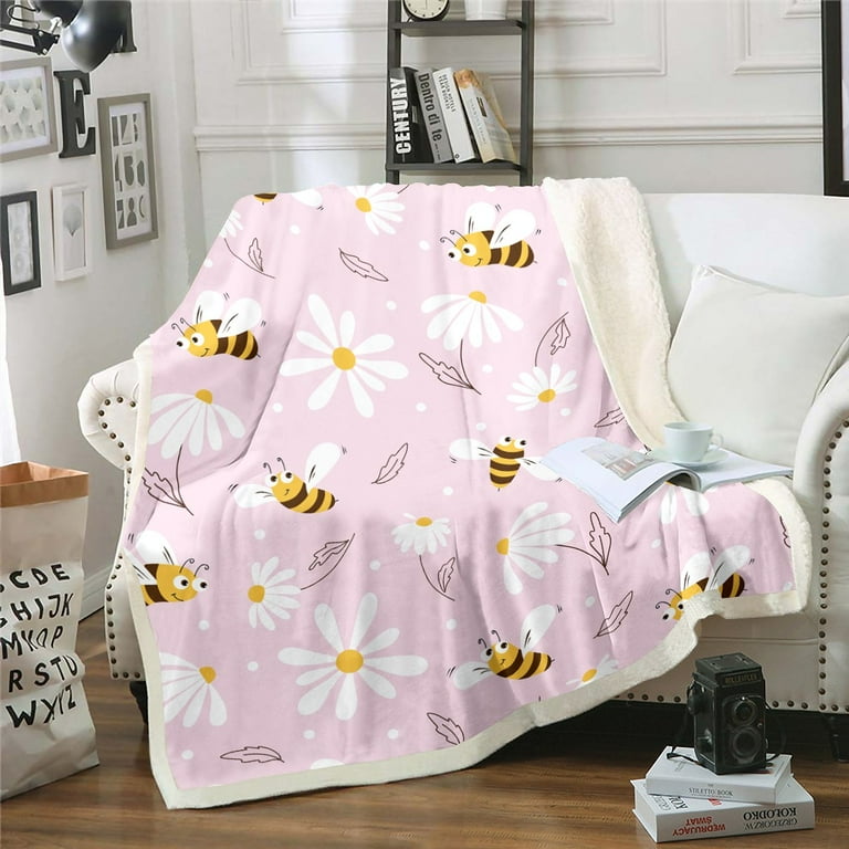 YST Daisy Floral 50 x60 Throw Blanket Kawaii Honeybee Fleece Blanket Garden Flowers Bee Blanket Rural Pastoral Style Boho Plant Bohemian Decor Cute