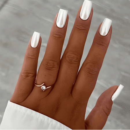 YTTAL White Press On Nails - 24Pcs Medium Square Fake Nails, Glossy Chrome Shimmer Finish, Nails for Women