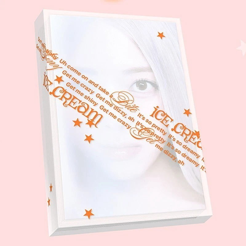 YUNA (ITZY) - [ICE CREAM] 1st Mini Album PHOTOBOOK RANDOM Version