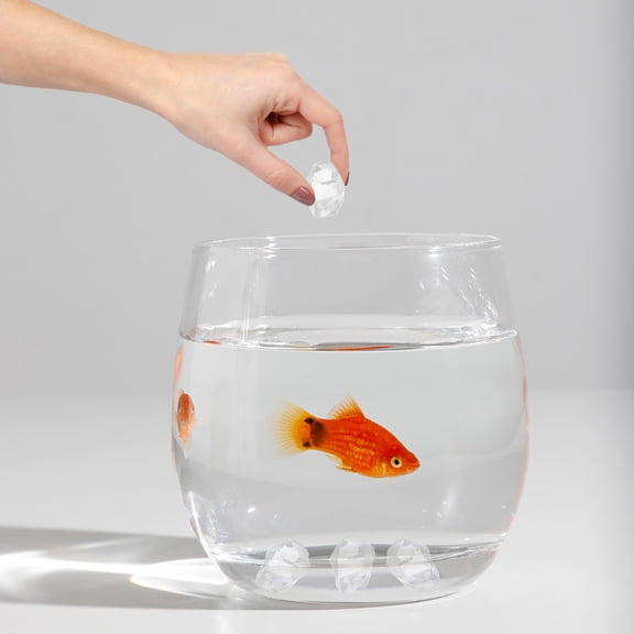 YUNLIGHTS 200Pcs Reusable Transparent Plastic Fake Ice Cubes Decorative Ice Rocks for Parties