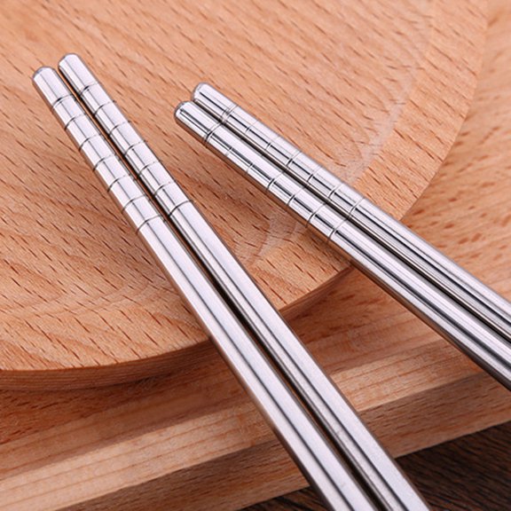 YUNLIGHTS 2Pair Plated Silver Stainless Steel Chopsticks with Non Toxic Material for Kitchen