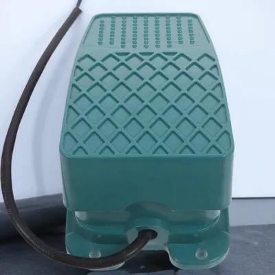YUNLIGHTS Green Footswitch Control Plastic Self Locking for Versatile Industrial Applications