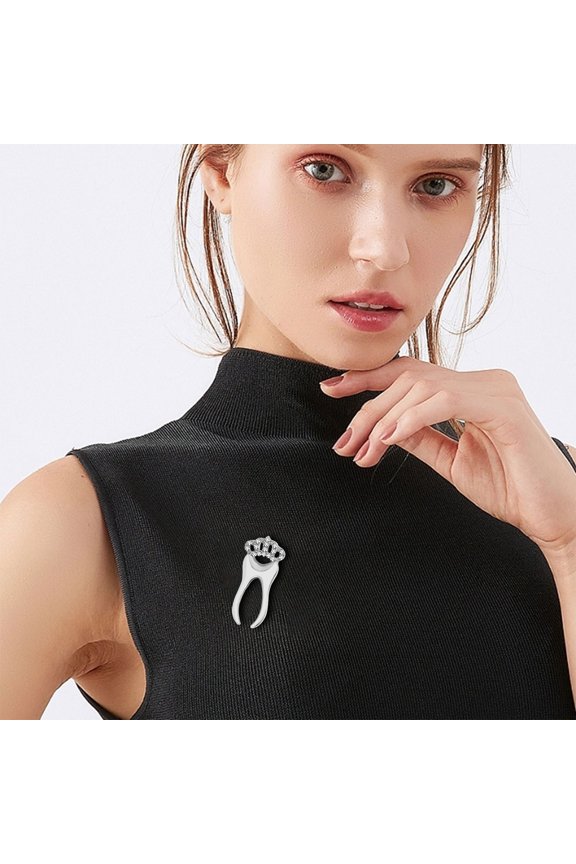 Doctor Mysterious Brooch Tooth Badge Electroplated Alloy Body Corsage