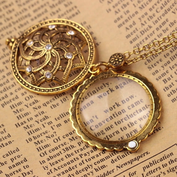 YYKihy Magnifier Pendant Necklace Magnify Glass Reeding Decorative Necklace