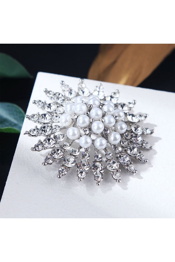Snowflake Vintage Pearl Corsage Female Autumn And Winter Temperament Brooch Fashion Pearl Cactus Corsage Women's Suit Coat Brooch Jewelry 1pc