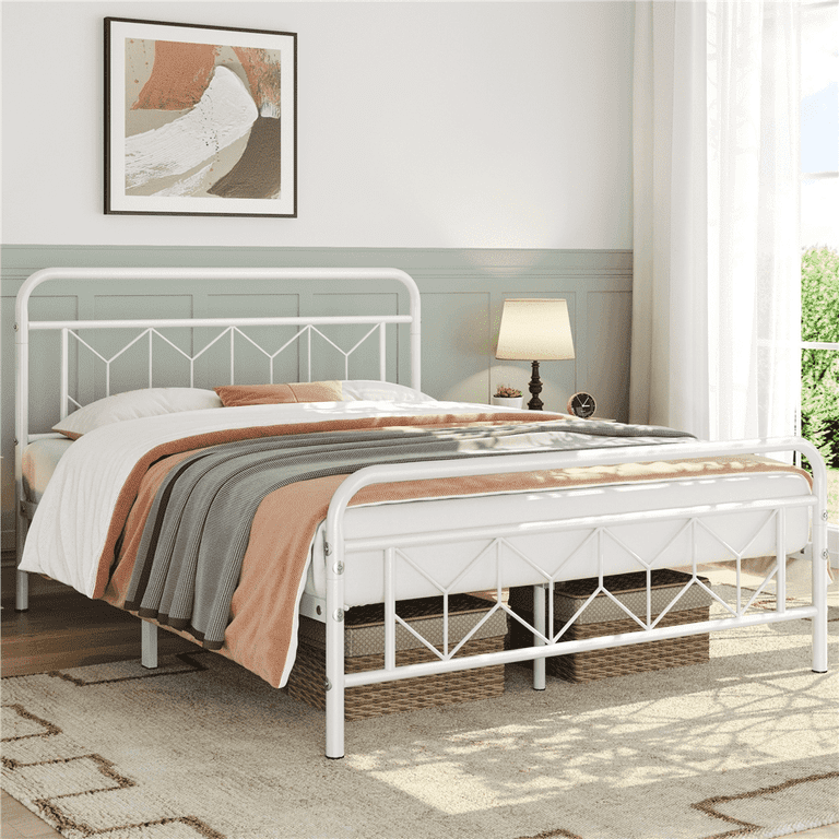 Yaheetech Vintage Queen Metal Bed Frame, White, Diamond Pattern