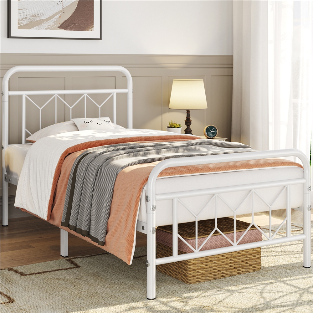 Yaheetech Vintage Diamond Pattern Twin XL Metal Bed Frame with Simple