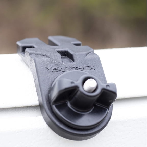 YakAttack Turnkey Track Adapter 60 Mount Mount Rod, Cup Holders Black