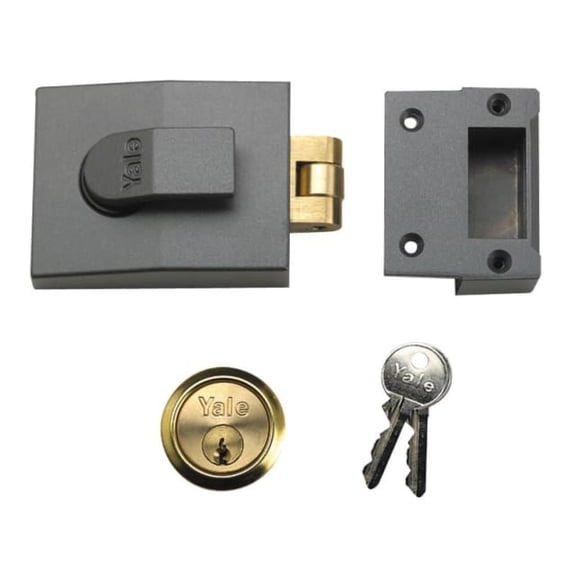 Yale Locks - 81 Rollerbolt Nightlatch 60mm Backset DMG Finish Box
