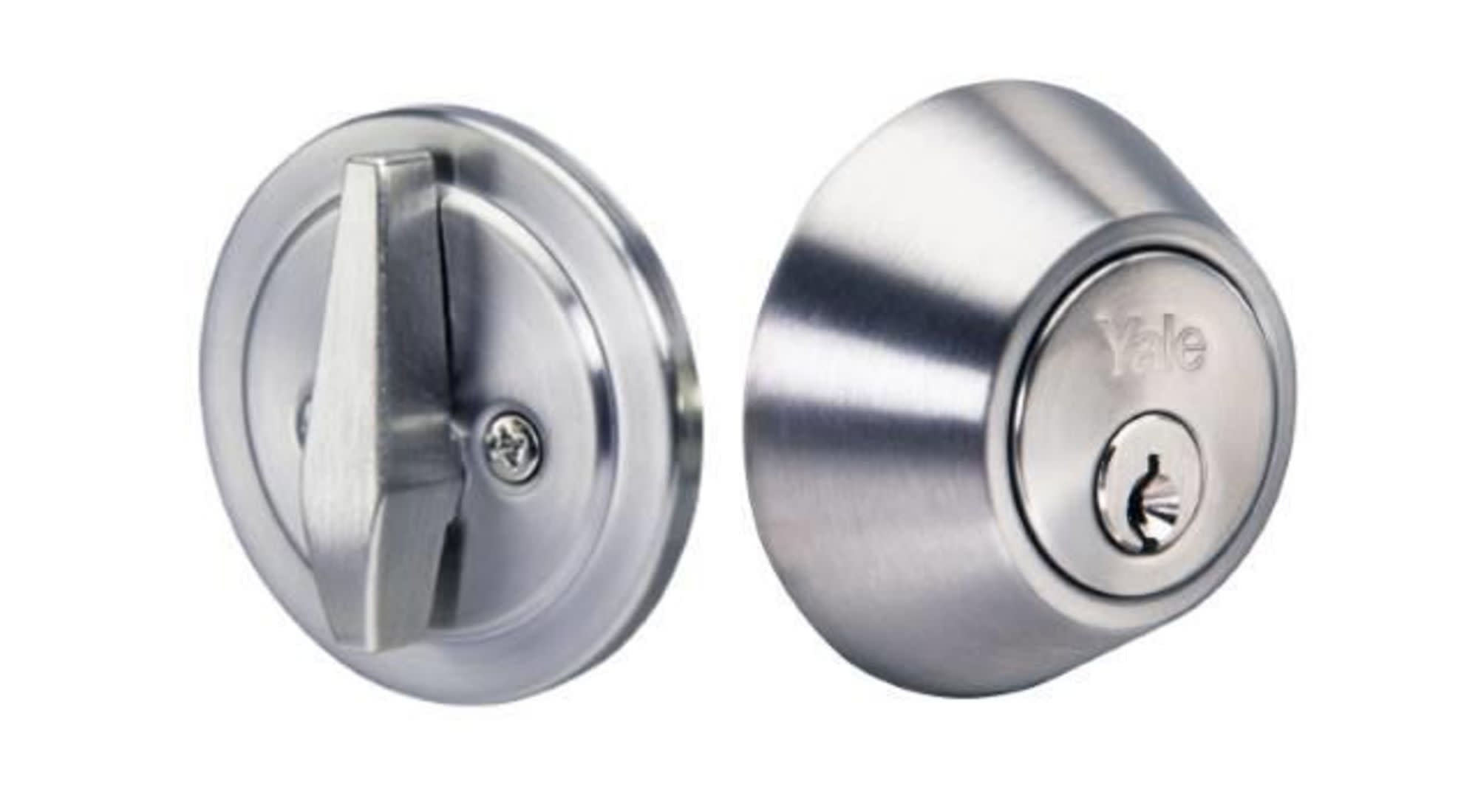 Yale YR82EDB630 Round Single Cylinder Deadbolt with Kwikset Keyway Satin Stainless Steel Finish
