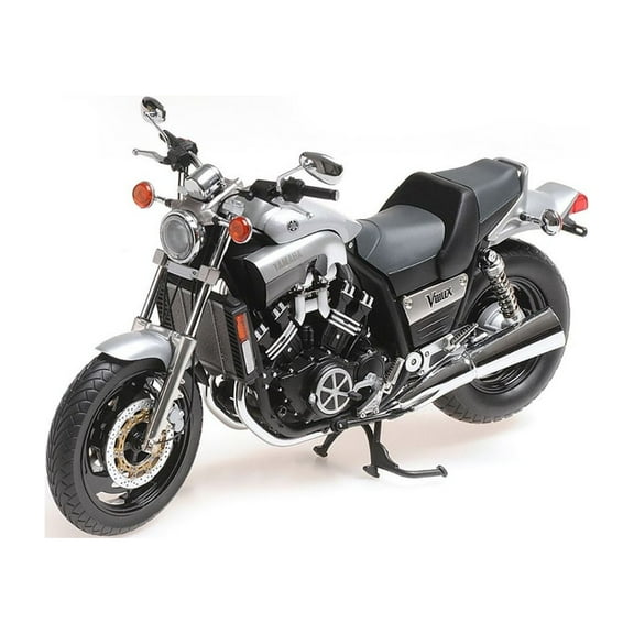 Yamaha Vmax (1993) 1:12 scale diecast model motorcycle in Silver by Minichamps