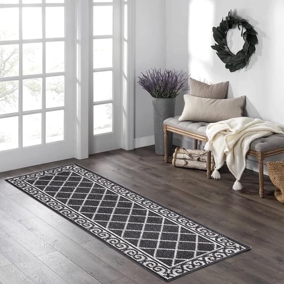 Yamaziot 1.7'x5' Runner Rug for Hallway, Washable Kitchen Floor Mat Non Skid Entryway Rug Low Profile Indoor Front Door Mat, Black