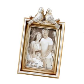 Yammee European Resin Photo Frame With Handcrafted Bird Detail Ideal For Living Room