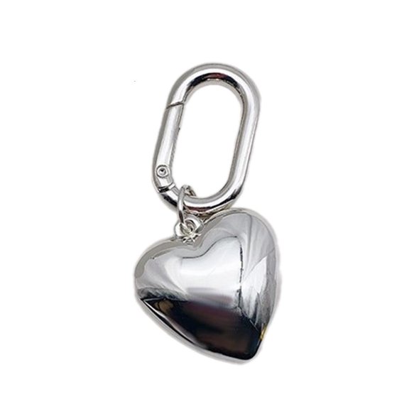 Yammee Fashionable Love Heart Keyring Bag Pendant Handcrafted Unisex Keychain Accessory