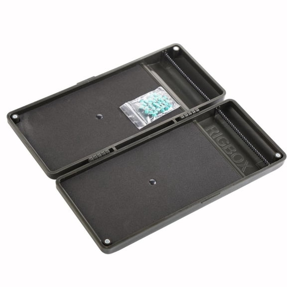 Yammee Professional Fishing Tackle Box Holds 62 Leaders (NOT Include) Magnetic Closure