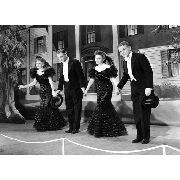Yankee Doodle Dandy Rosemary Decamp Walter Huston Jeanne Cagney James Cagney 1942 Movie Poster Masterprint (14 x 11)