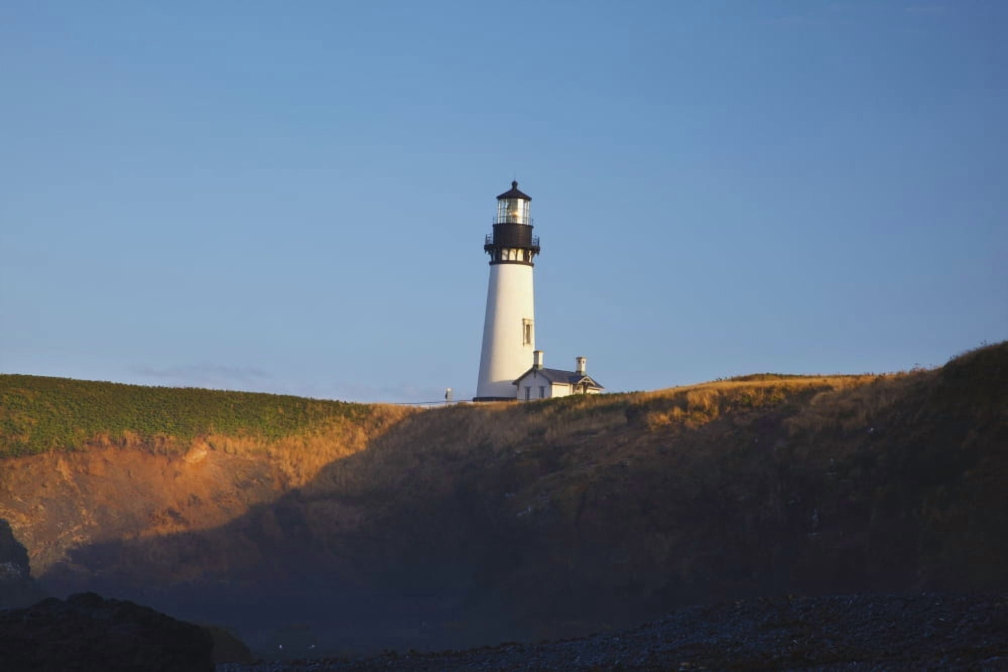 Yaquina Head Lighthouse Newport Oregon United States of America Canvas Art - Craig Tuttle Design Pics (38 x 24)