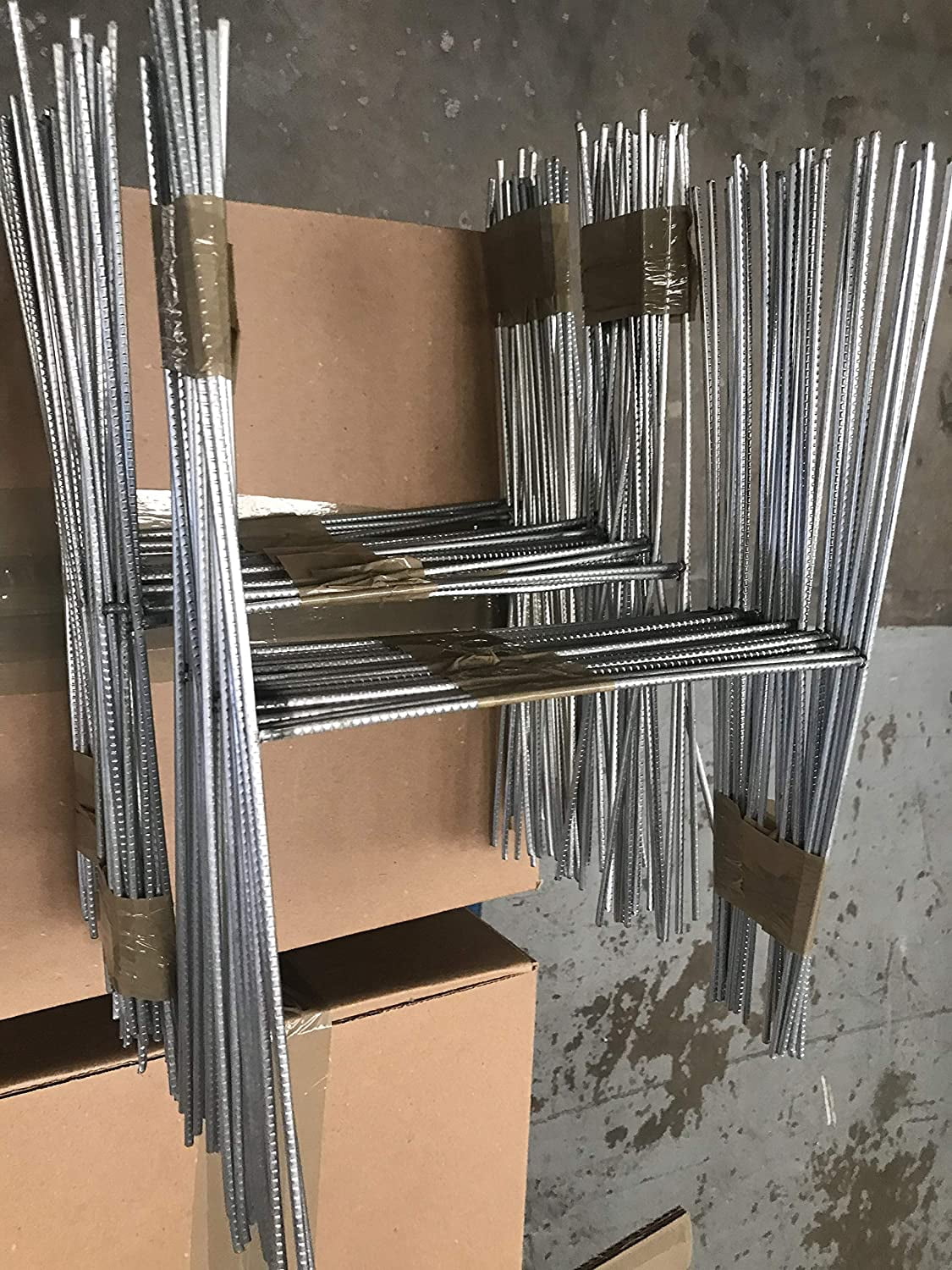Stout Wire Yard Sign 200 Metal Stake 12x9 Inch x 9 Gauge Galvanized Wire Stake Use ...