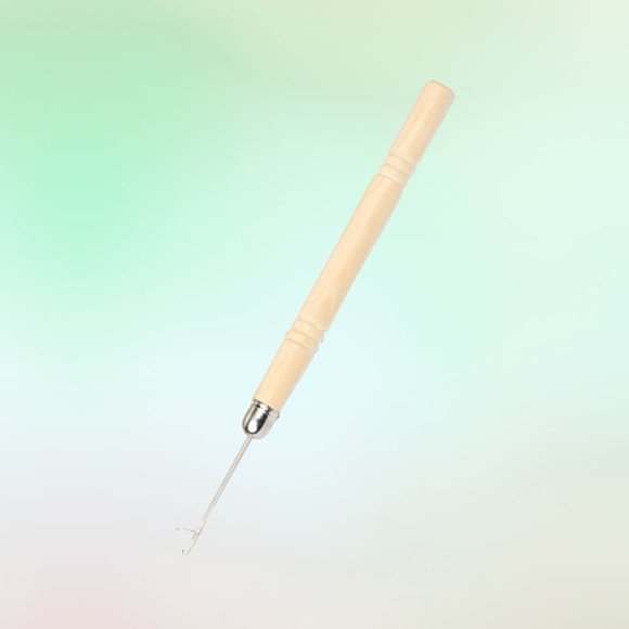 Yardwe 1Pcs Crochet Needle for Hair Extensions Wooden Metal for Barbershop Professionals Home Use