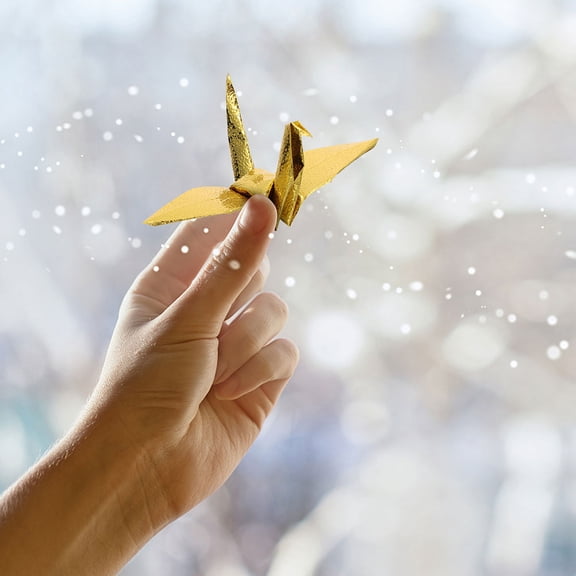 Yardwe 200Pcs Golden Pearlized Origami Paper for DIY Crafting Creative Handmade Folding Projects