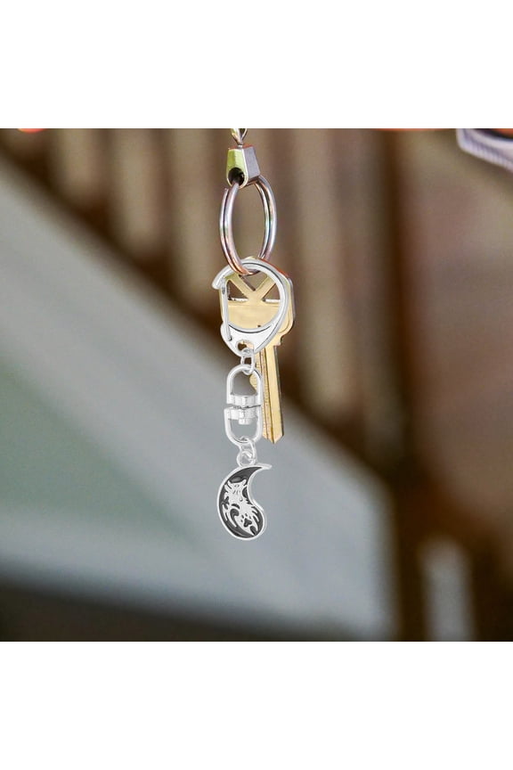 2Pcs Metal Wolf Keyring in White Color with Multipurpose Charm Attachment