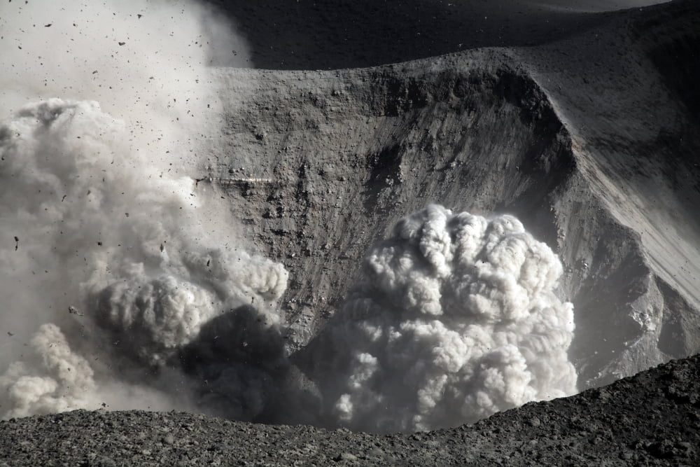 Yasur eruption Tanna Island Vanuatu Canvas Art - Martin RietzeStocktrek Images (17 x 12)