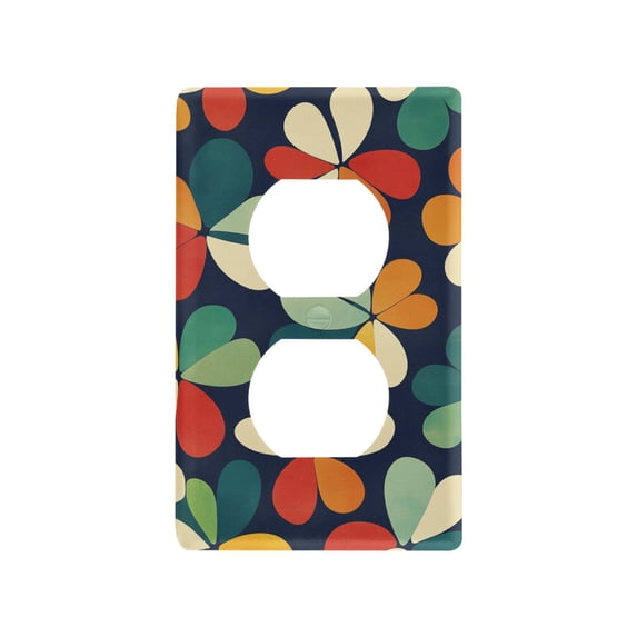 Yayeee Duplex Wall Plate 1-Gang 4.5"x2.7" Home Receptacle Light Switch Decorative Outlet Cover, Green Clover Pattern