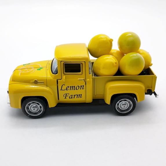 Yellow Lemon Decor,Fruit Metal Truck Decor,Fresh Holiday Summer Metal Truck with 8 Lemons Ornaments,Harvest Farmhouse Vintage Pickup Car Decor for Tabletop Centerpiece Home Kitchen
