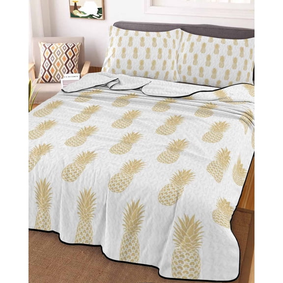 Yellow Pineapple King Size Down Alternative Comforter, Lightweight Comforter Quilt Bedding Set with Pillow Shams Vintage Summer Tropical Fruit All Seasons Bed Comforter Duvet Insert 96"x106"