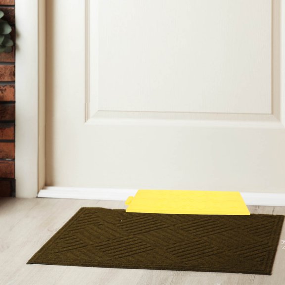 Yellow Plastic Small Ramp for Robot Vacuum with Climbing Ability and Stable Surface