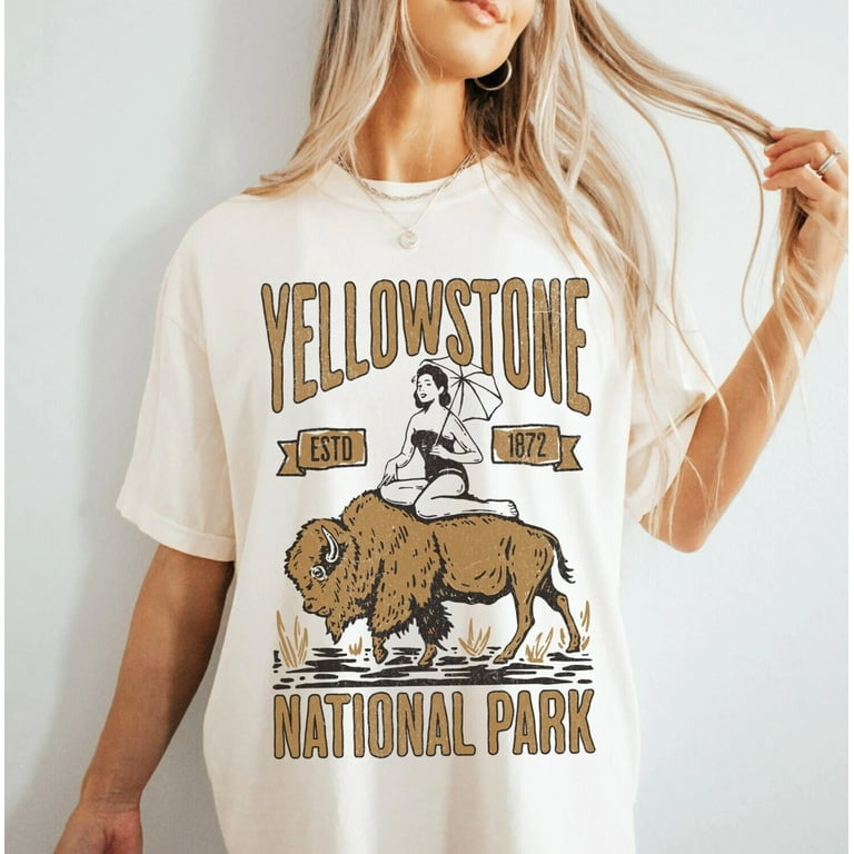 Vintage Retro Yellowstone National Park T-Shirt Vintage Retro Yellowstone National Park T-Shirt