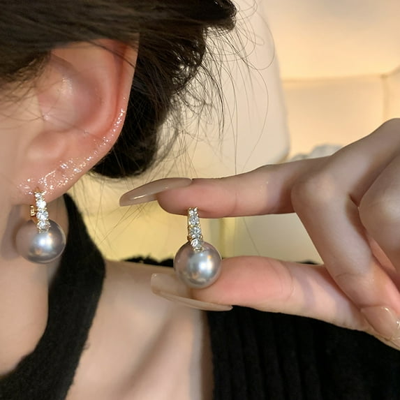 Yesbay 1 Pair Women Earrings Faux Pearl Short Earrings, Vintage Party Ear Jewelry Lady Birthday Gift