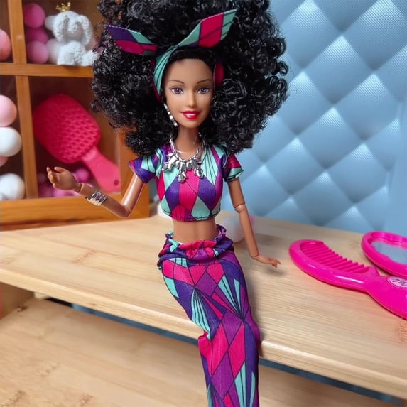 YiJuHui 4pcs African American Fashion Dolls Set with Mix & Match Outfits – Posable Black Dolls & Accessories Each 32cm