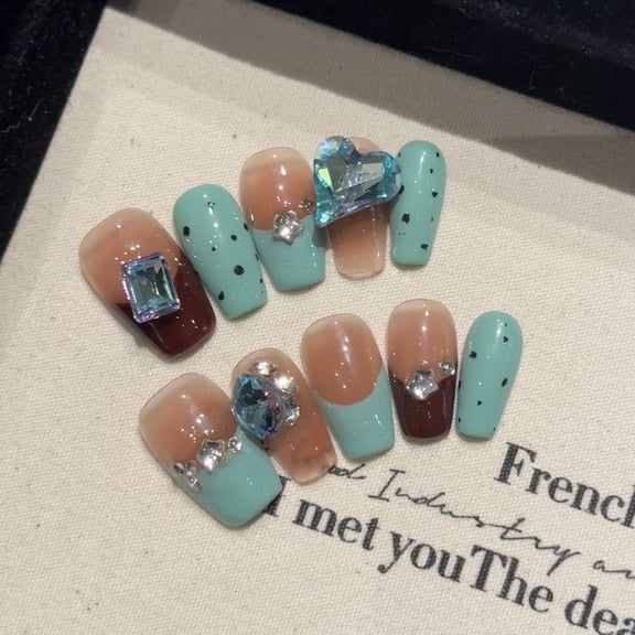 Yihe Mint Black Qiao Rococo White High Sense Handmade Nail Smudge Diamond Blue French Nail Art