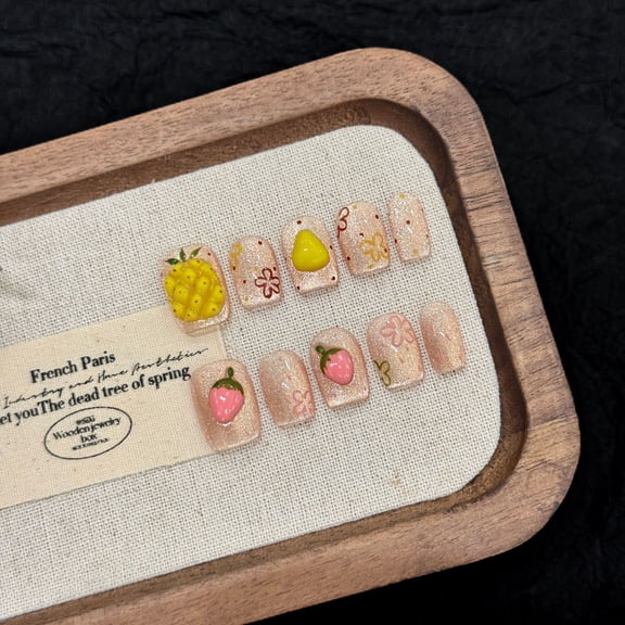 Yihe Wear Nail [Honey Xia Qiyuan] Hand-painted strawberry pineapple fruit cute and exquisite handmade nail patch