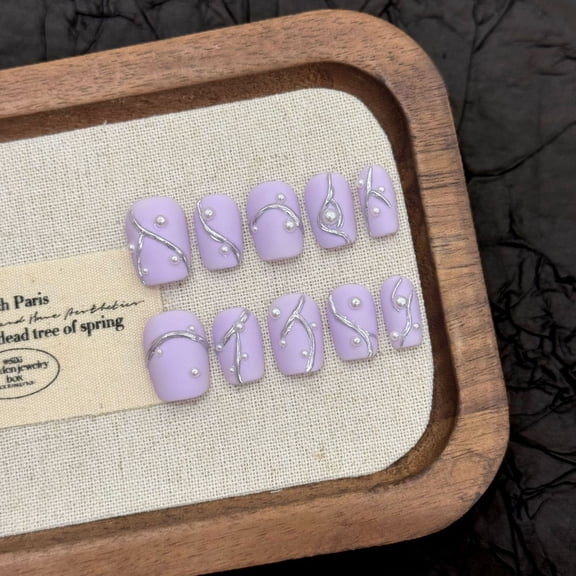 Yihe Wear Nail [Melted Silver Mist] Frosted Design Purple Embossed Three-dimensional Silver Pearl Short Nail Patch